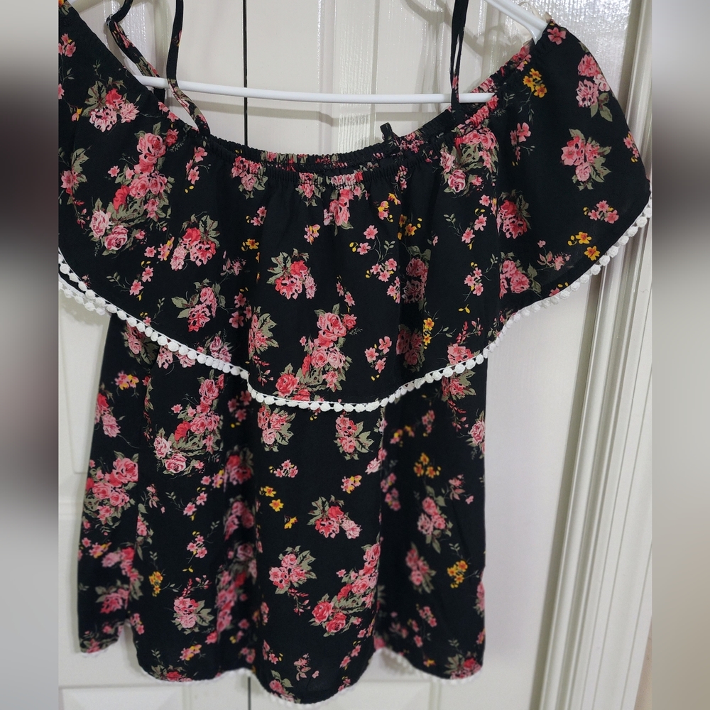 Women top